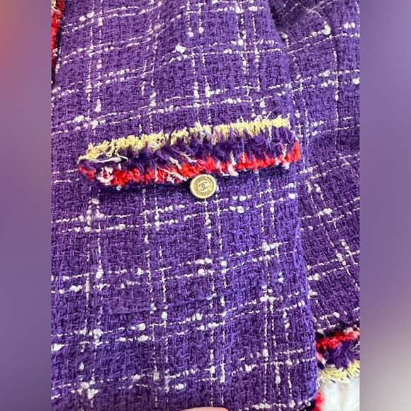 ***SOLD*** Chanel Purple Tweed Jacket- Spring 2006 Runway - Picture 8 of 11
